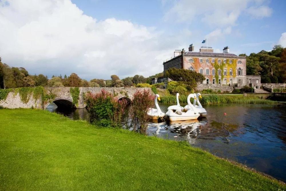 Westport Woods Hotel&Spa Buitenkant foto