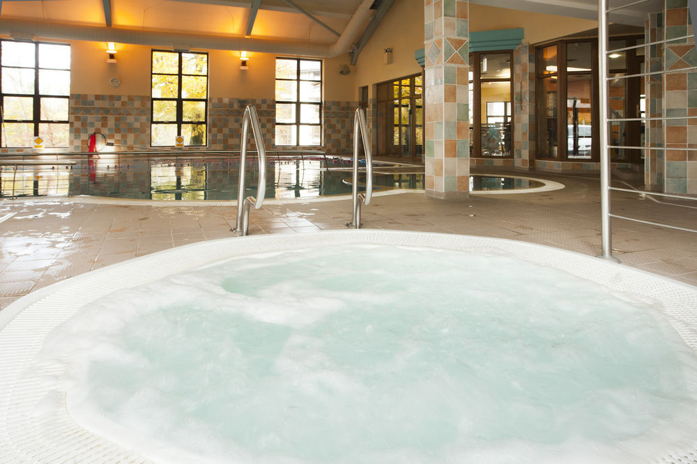 Westport Woods Hotel&Spa Buitenkant foto