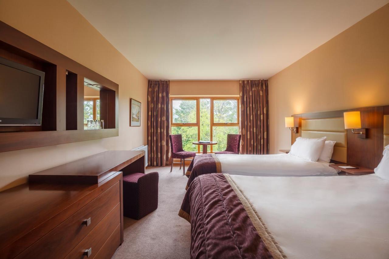Westport Woods Hotel&Spa Buitenkant foto